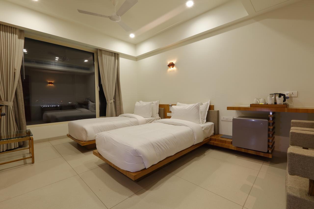 Hotel 440, A Serene Stay Ahmedabad Exterior photo